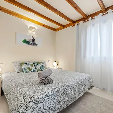 Home2book Bright & Pool, *