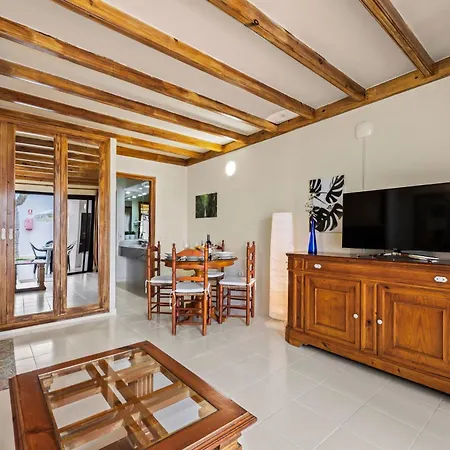 Home2book Bright & Pool, *